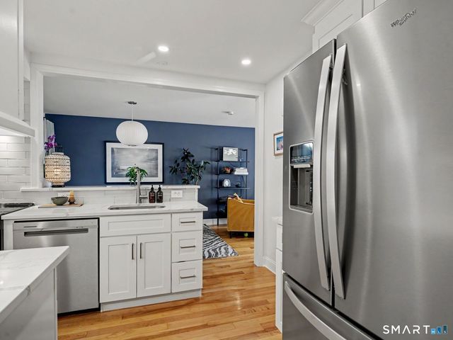 63 Maple Tree Avenue B, Stamford, CT 06906