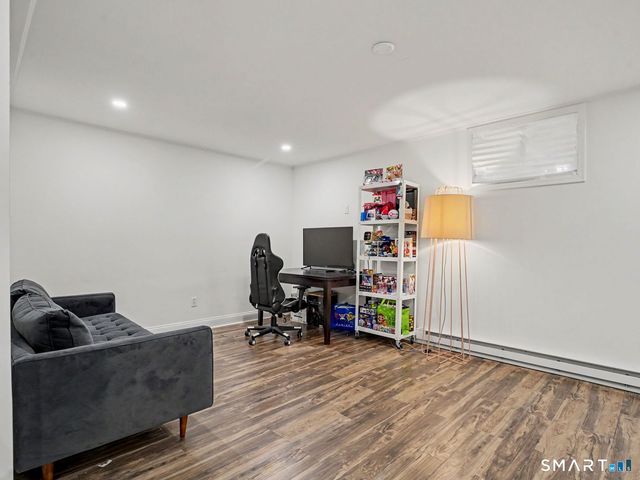63 Maple Tree Avenue B, Stamford, CT 06906