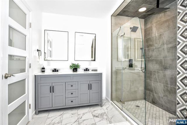 555 Lincoln Avenue, Glen Rock, NJ 07452