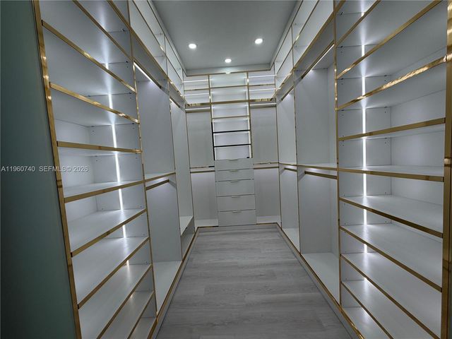 6042 SW 159 CT, Miami, FL 33193