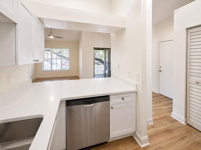 607 S WESTLAND AVENUE 19, Tampa, FL 33606