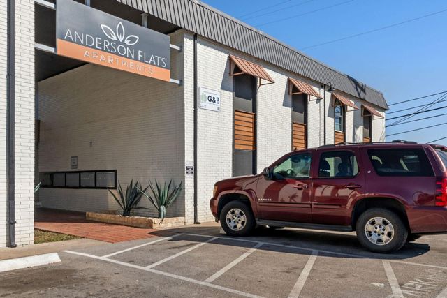 1220 W Anderson LN 116, Austin, TX 78757