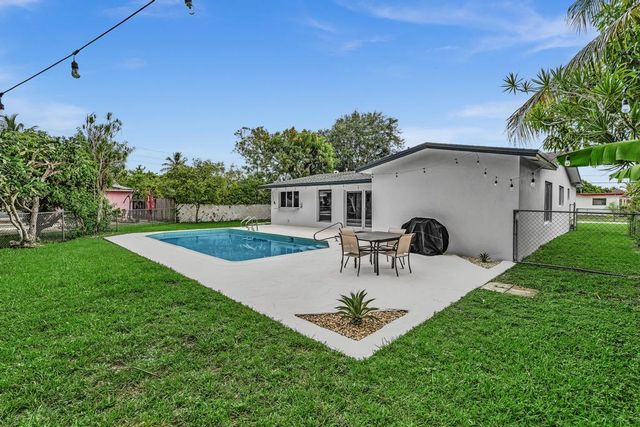 2070 NW 78TH Avenue, Sunrise, FL 33322