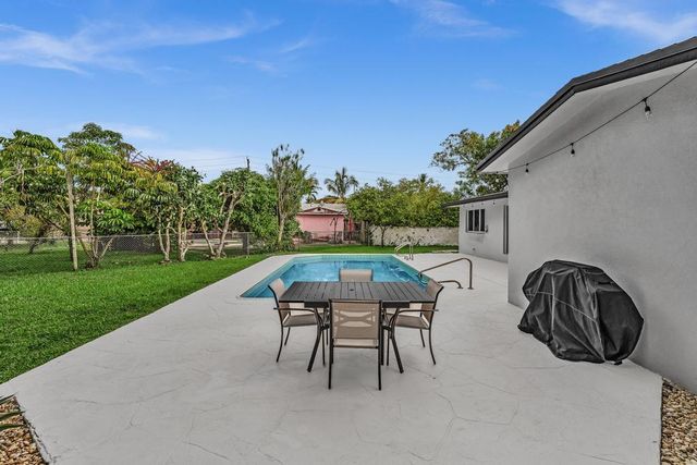 2070 NW 78TH Avenue, Sunrise, FL 33322