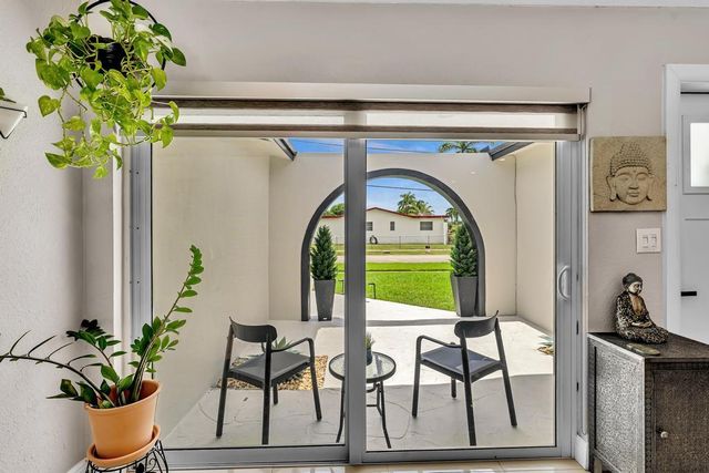 2070 NW 78TH Avenue, Sunrise, FL 33322