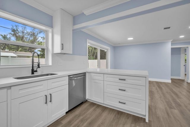 4630 NE 5TH Terrace, Oakland Park, FL 33334