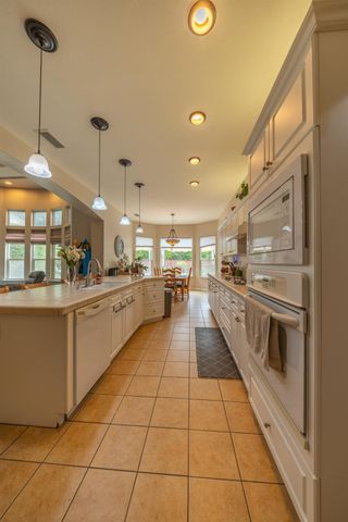 2162 Everglade Avenue, Clovis, CA 93619