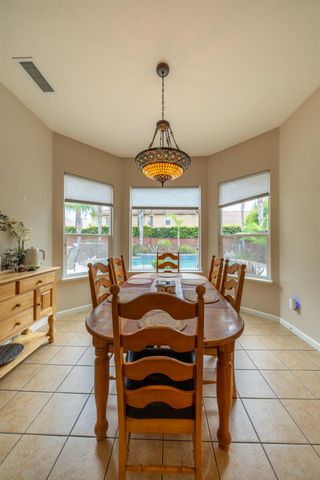 2162 Everglade Avenue, Clovis, CA 93619