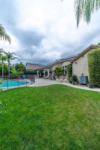 2162 Everglade Avenue, Clovis, CA 93619