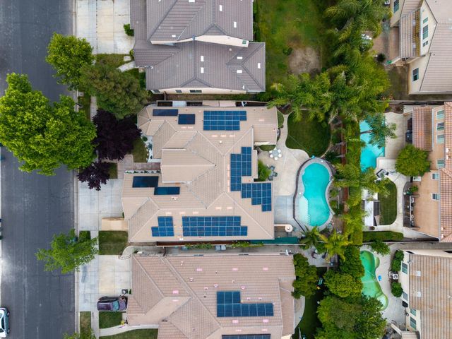 2162 Everglade Avenue, Clovis, CA 93619