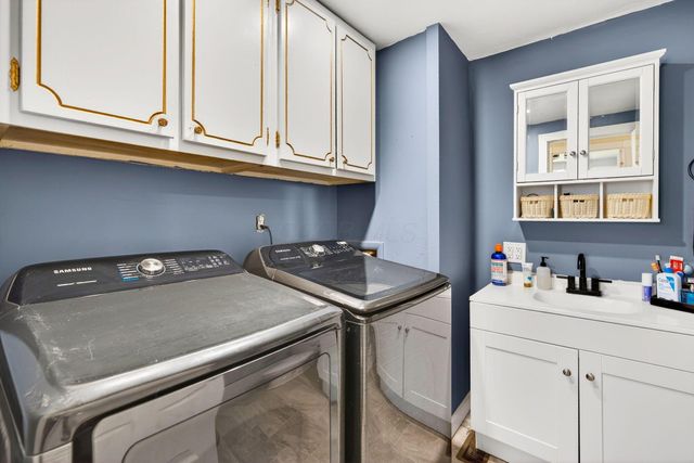 371 Banbury Drive, Columbus, OH 43230