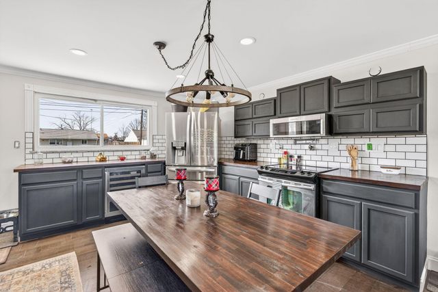 371 Banbury Drive, Columbus, OH 43230