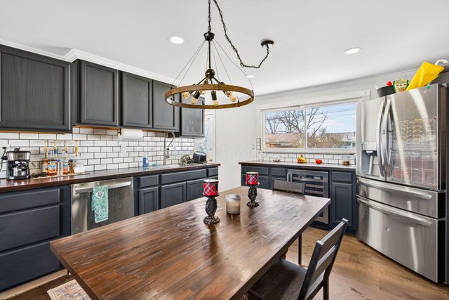 371 Banbury Drive, Columbus, OH 43230