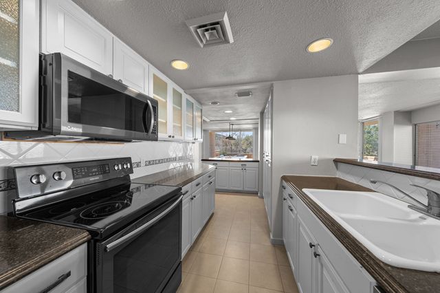 1006 1D Guadalupe St, Kerrville, TX 78028