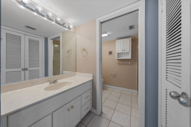 1006 1D Guadalupe St, Kerrville, TX 78028