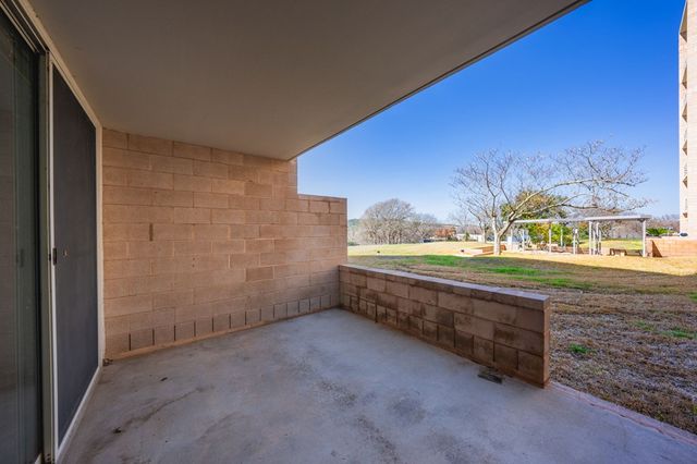 1006 1D Guadalupe St, Kerrville, TX 78028