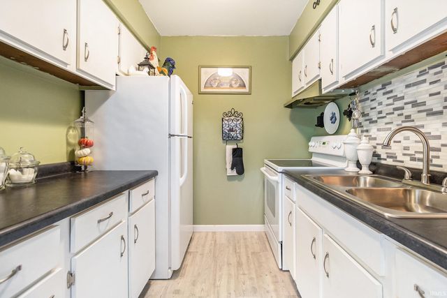 2500 Topsfield #922 Road, South Bend, IN 46614