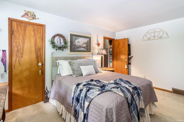 2500 Topsfield #922 Road, South Bend, IN 46614