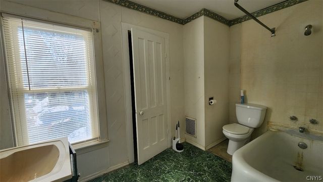 409 Seneca Street, Fulton, NY 13069