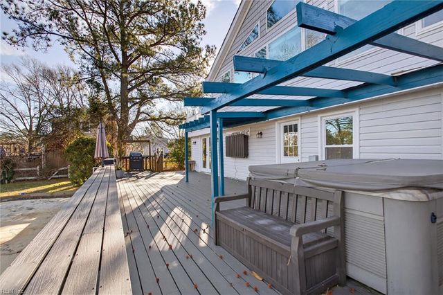 1407 Back Creek RD, Seaford, VA 23696