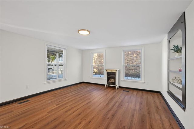 1407 Back Creek RD, Seaford, VA 23696