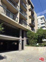 7320 Hawthorn Avenue 106, Los Angeles, CA 90046