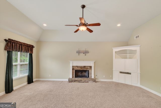 42 Mackenzie Drive, Powder Springs, GA 30127