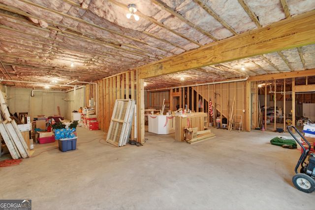42 Mackenzie Drive, Powder Springs, GA 30127