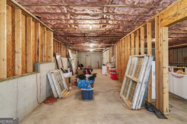 42 Mackenzie Drive, Powder Springs, GA 30127