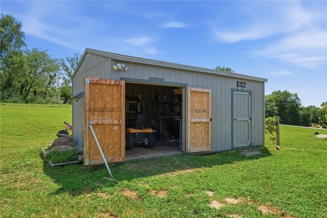 1939 NW 460th Road, Kingsville, MO 64061