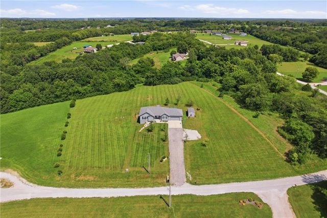 1939 NW 460th Road, Kingsville, MO 64061