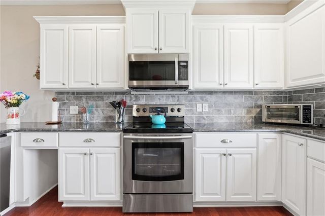 1939 NW 460th Road, Kingsville, MO 64061