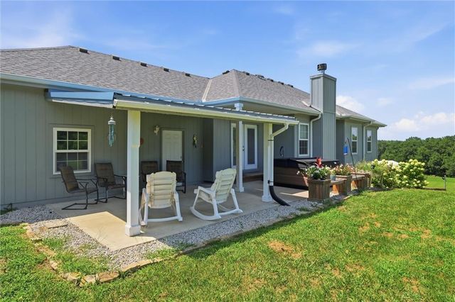 1939 NW 460th Road, Kingsville, MO 64061