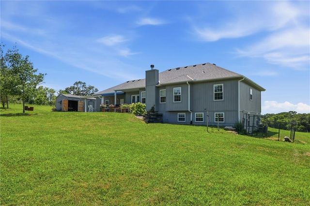 1939 NW 460th Road, Kingsville, MO 64061