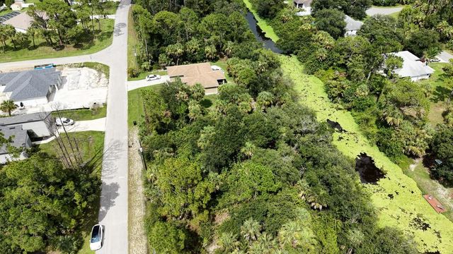 HENDERSON LANE, North Port, FL 34286