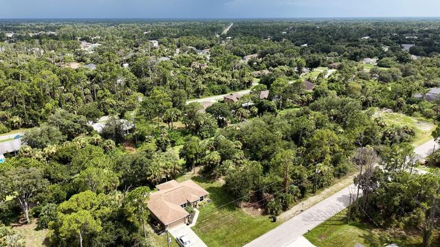 HENDERSON LANE, North Port, FL 34286