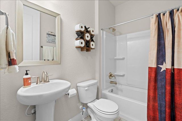 1620 Dusty BND, Leander, TX 78641