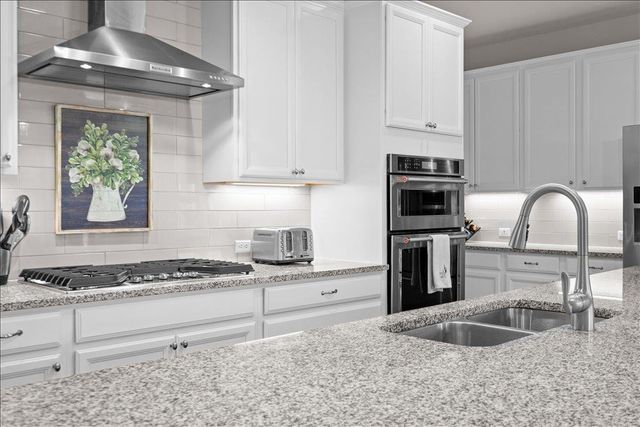 1620 Dusty BND, Leander, TX 78641