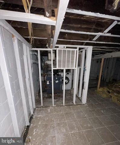 900 EDGEWOOD AVE, Trenton, NJ 08618