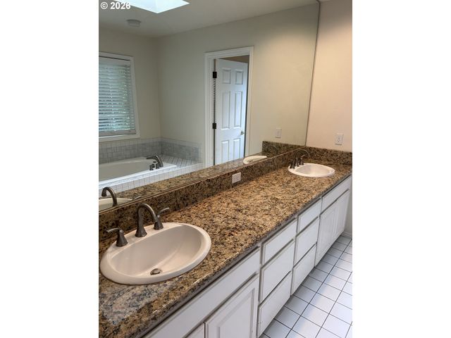 18080 Sw JEREMY St, Beaverton, OR 97007