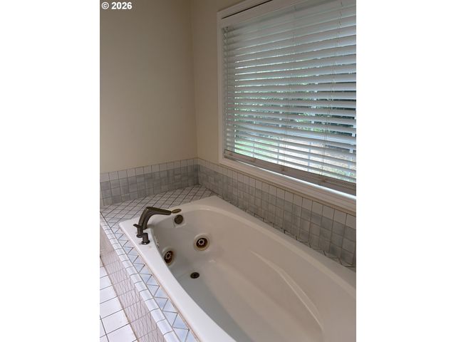 18080 Sw JEREMY St, Beaverton, OR 97007