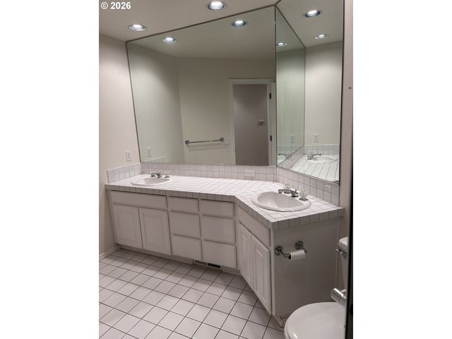 18080 Sw JEREMY St, Beaverton, OR 97007