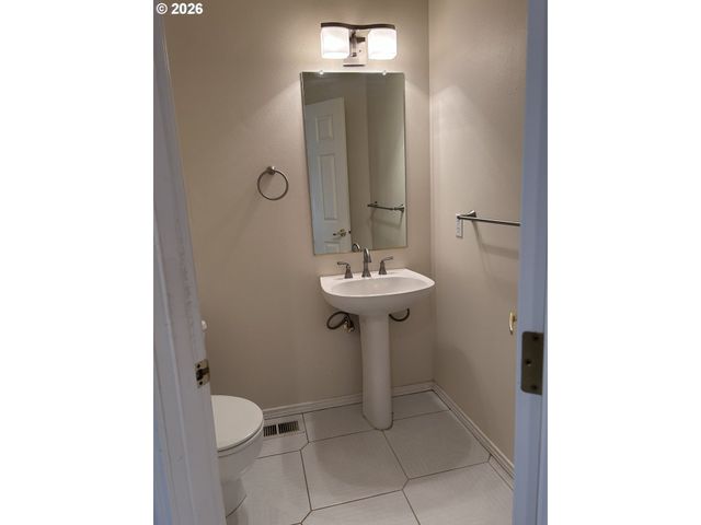 18080 Sw JEREMY St, Beaverton, OR 97007