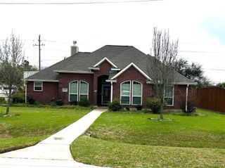 12003 W River Run Drive, Baytown, TX 77523