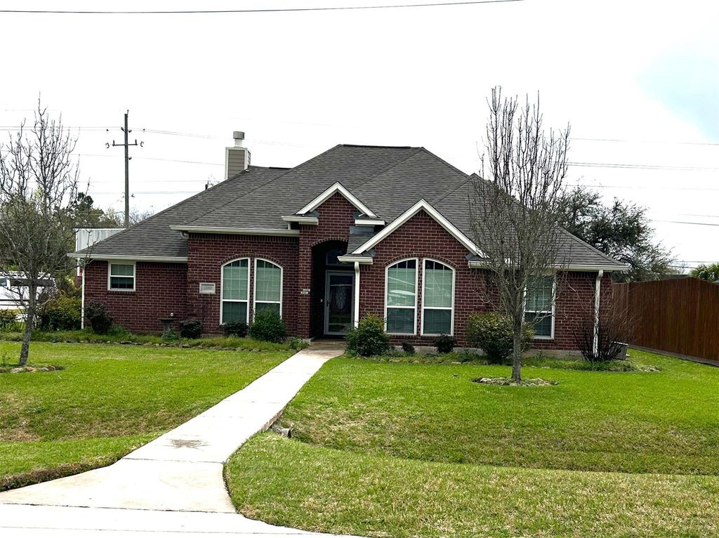 12003 W River Run Drive, Baytown, TX 77523