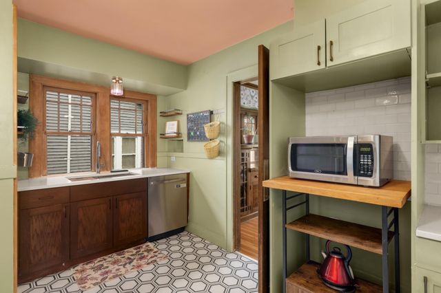 3635 Sheridan Avenue N, Minneapolis, MN 55412