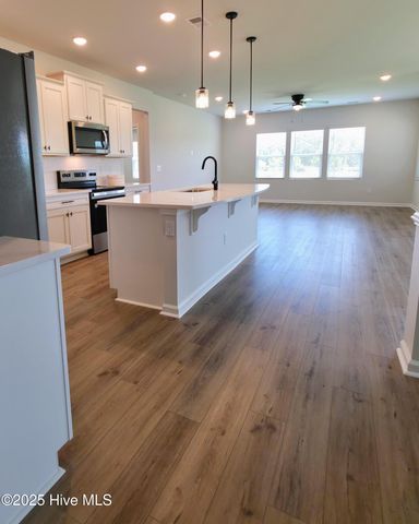344 Eagle Claw Drive, Carolina Shores, NC 28467