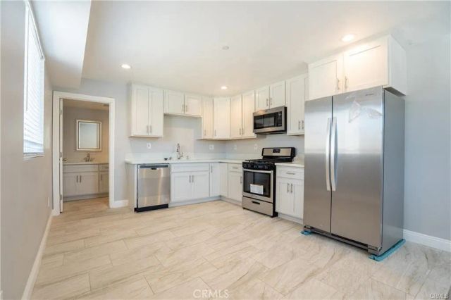 2125 S West View Street, Los Angeles, CA 90016