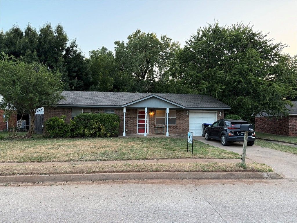 904 N 5th Street, Noble, OK 73068