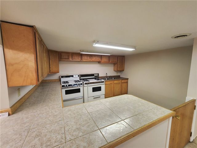 1510 Jackson Ave, New Castle, PA 16101